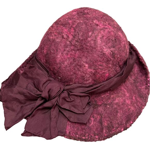 Vintage Hat- Felted wool- purple pink with attached ribbon bow- retro- some wear - Picture 1 of 9